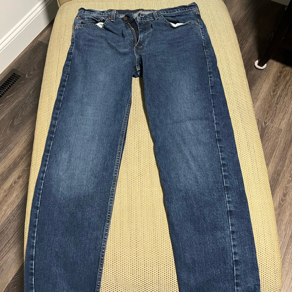 Like new mens 505 Levi’s 38x32